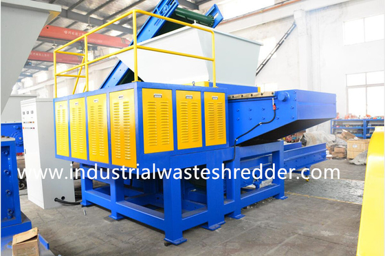 ราคาดี ถังป้อนอาหารแบบเคลื่อนย้ายได้ PU Foam Bale เครื่องหั่นเพลาเดี่ยว 1200x1200Mm ออนไลน์
