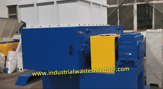 เครื่องบดพลาสติกกระบอกเดียว 55KW เครื่องบดพลาสติก hdpe ขอบพลาสติกแข็ง