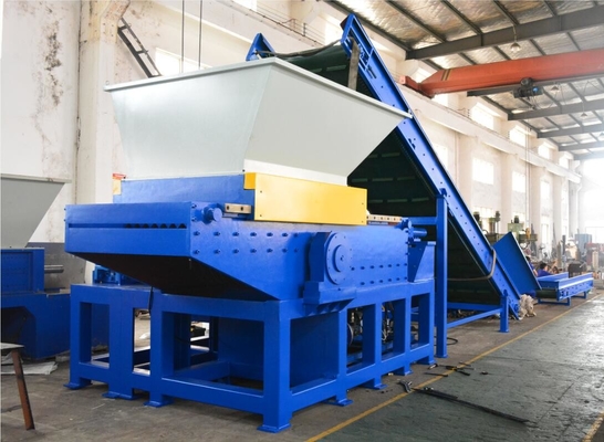 ราคาดี เครื่องทำลายฟิล์มพลาสติก XRM 1000, เครื่องทำลายฟิล์ม PP PE HDPE, มอเตอร์ 55KW, ห้องทำลายเอกสารขนาด 1000 * 1000 มม. ออนไลน์
